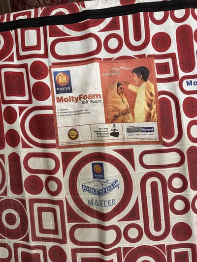 Molty foam Queen Size Mattress Available for Sale | Used