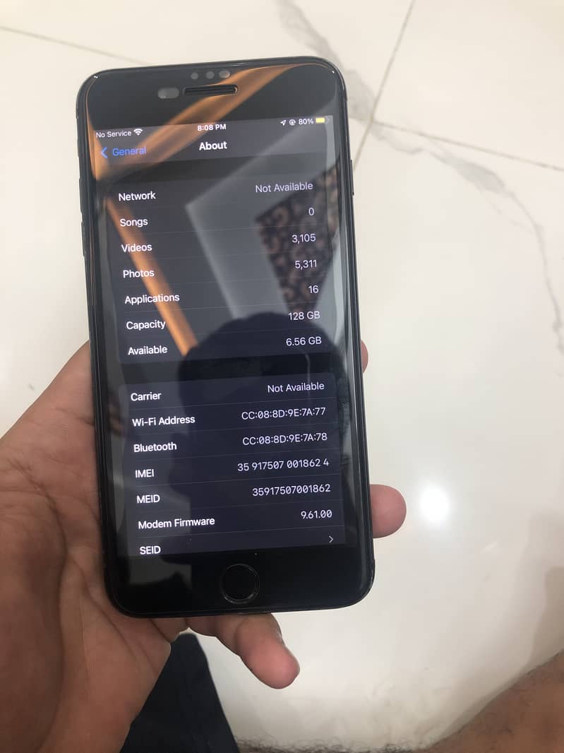 Apple iPhone 7 Plus 1