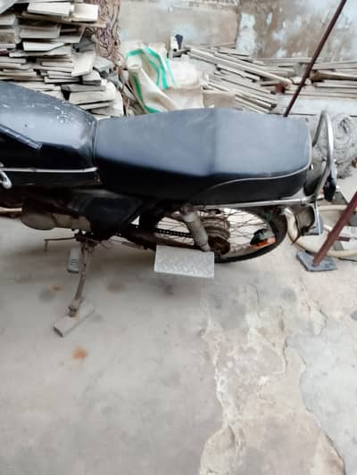 condition apka samna hai bike start ha us Main ha abhi  0 3-*123639662