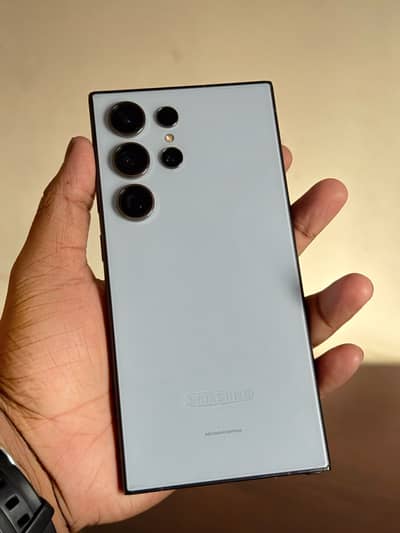 Samsung Mobile S24 Ultra 12/512gb with box.