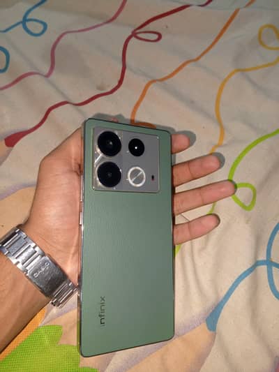Infinix Note 40