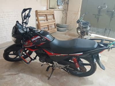 Honda CB 150F 2018 – Well Maintained – Mint Condition – Korangi