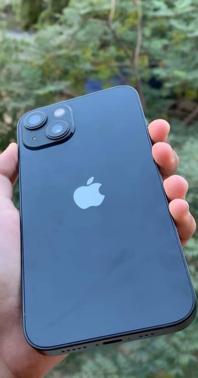 Apple iPhone 13
