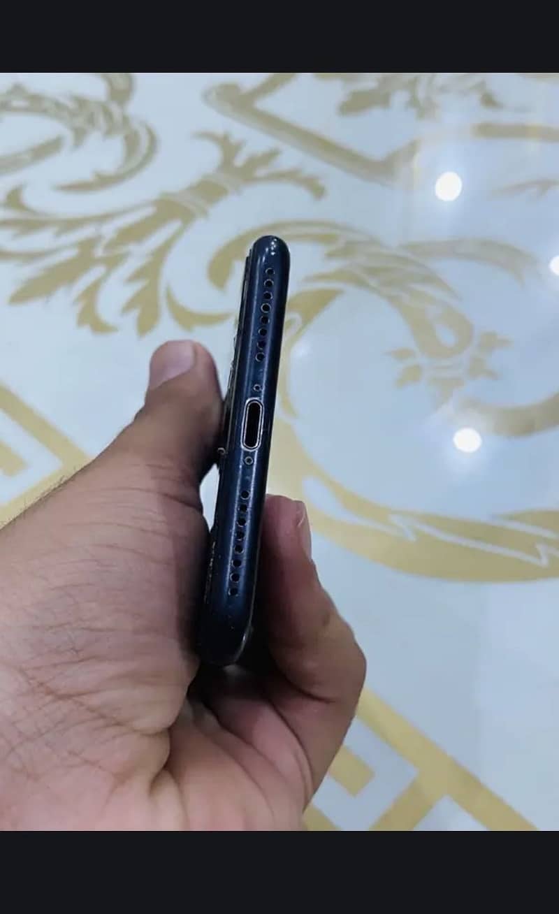 Apple iPhone 7 Plus 4