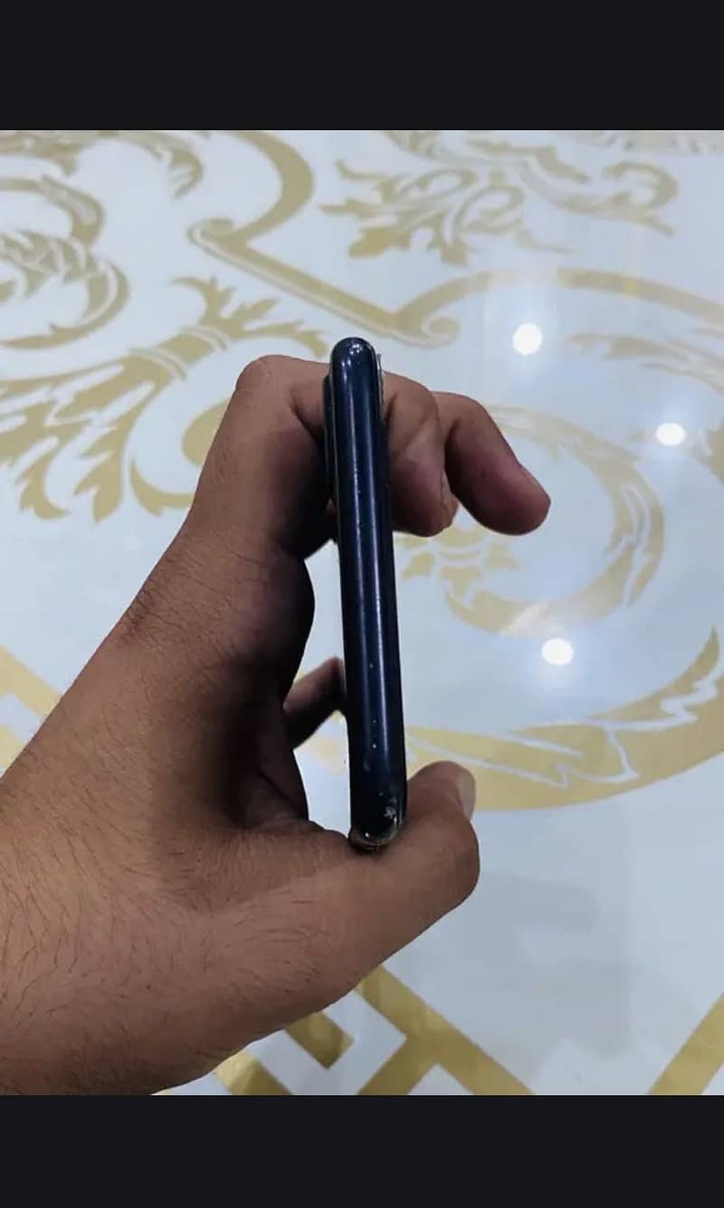 Apple iPhone 7 Plus 5
