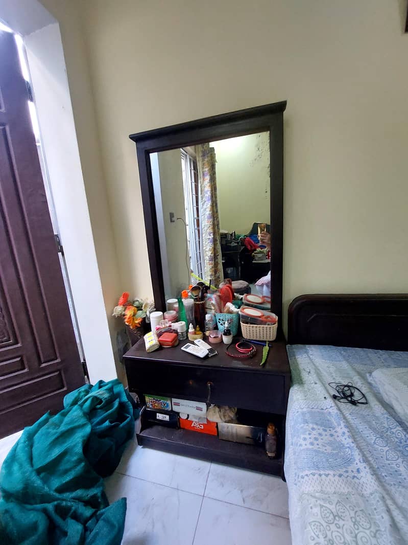 2 single beds 2