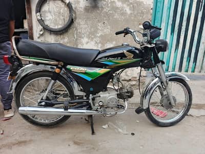 Honda CD 70,model 2013 .