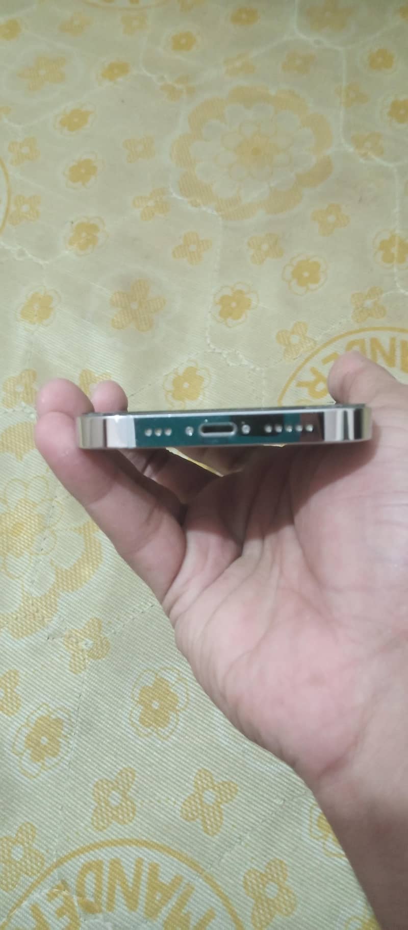 Apple iPhone 14 Pro 3