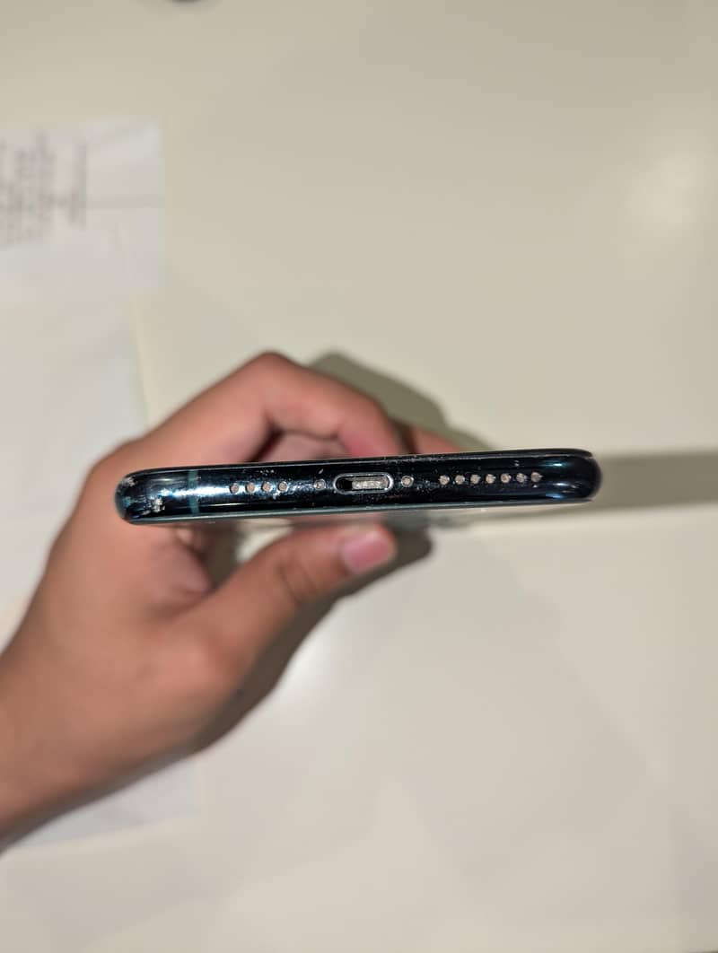 Apple iPhone 11 Pro Max 3