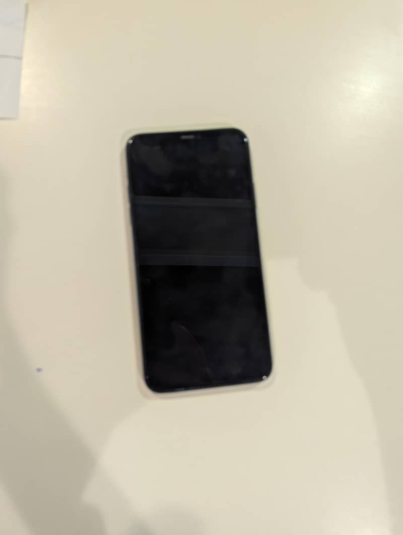 Apple iPhone 11 Pro Max 4