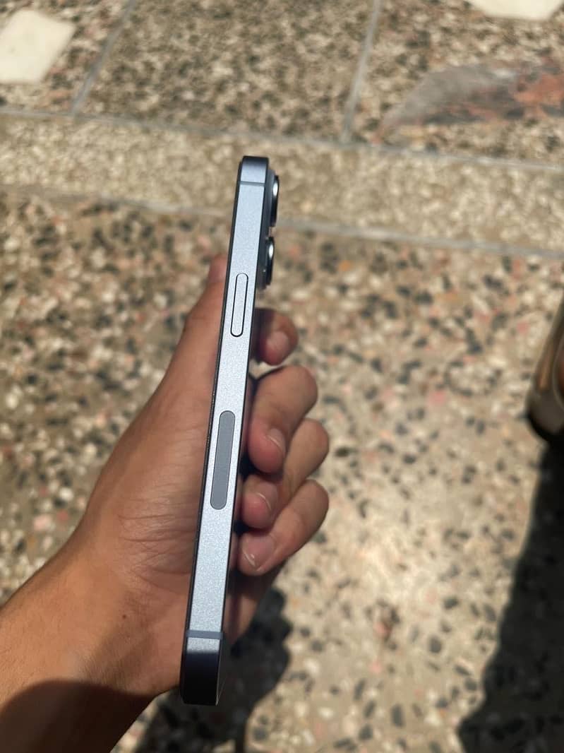 Apple iPhone 14 1
