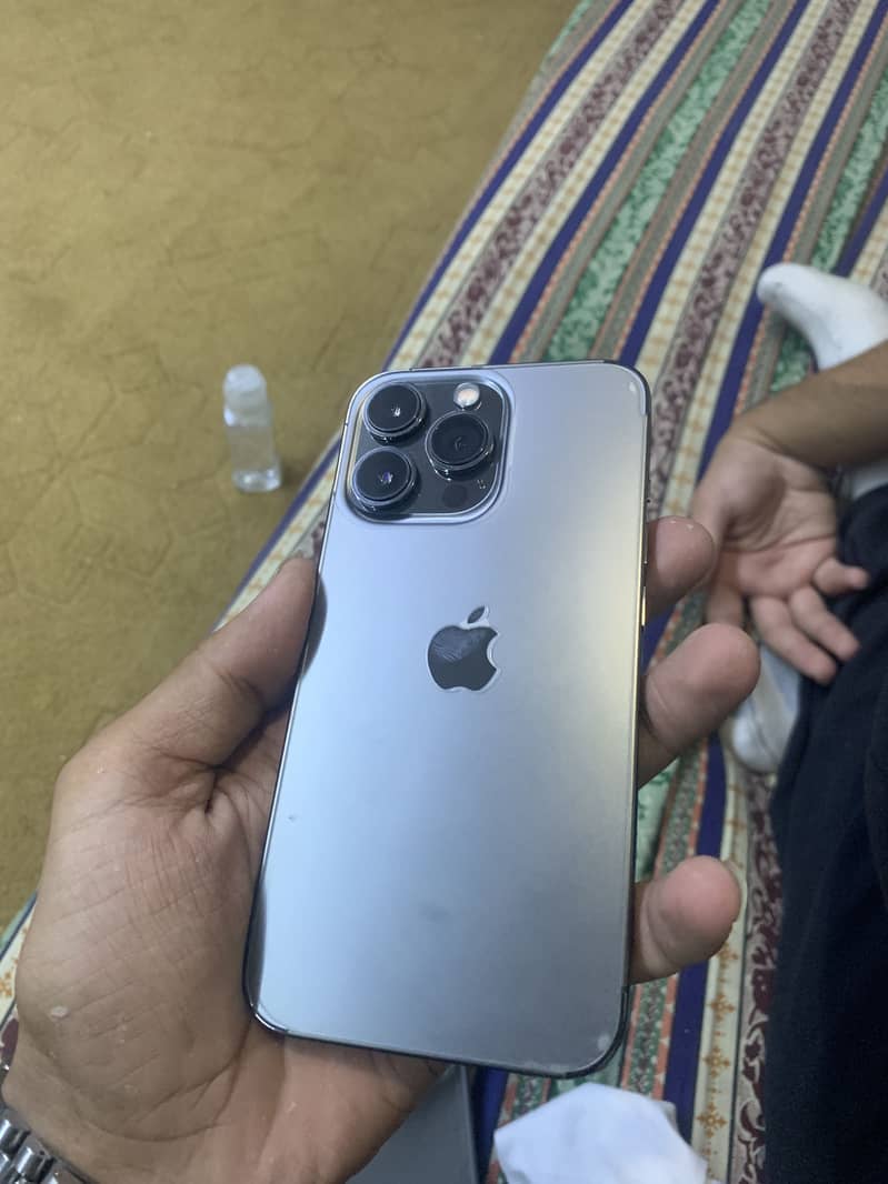 Apple iPhone 13 Pro(JV) 4