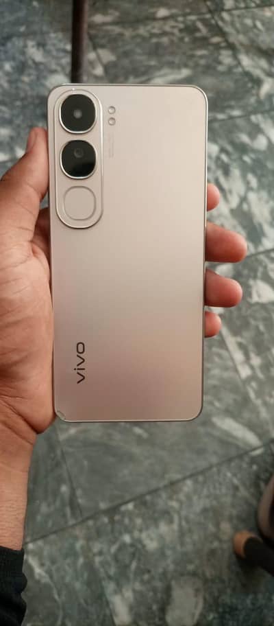 Vivo Y200