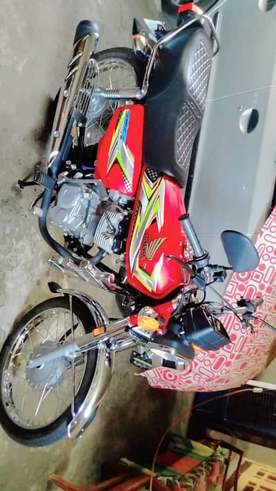 Honda CG 125 2025