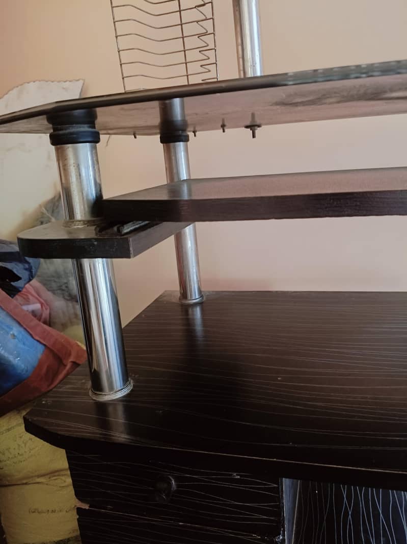 computer trolley 3