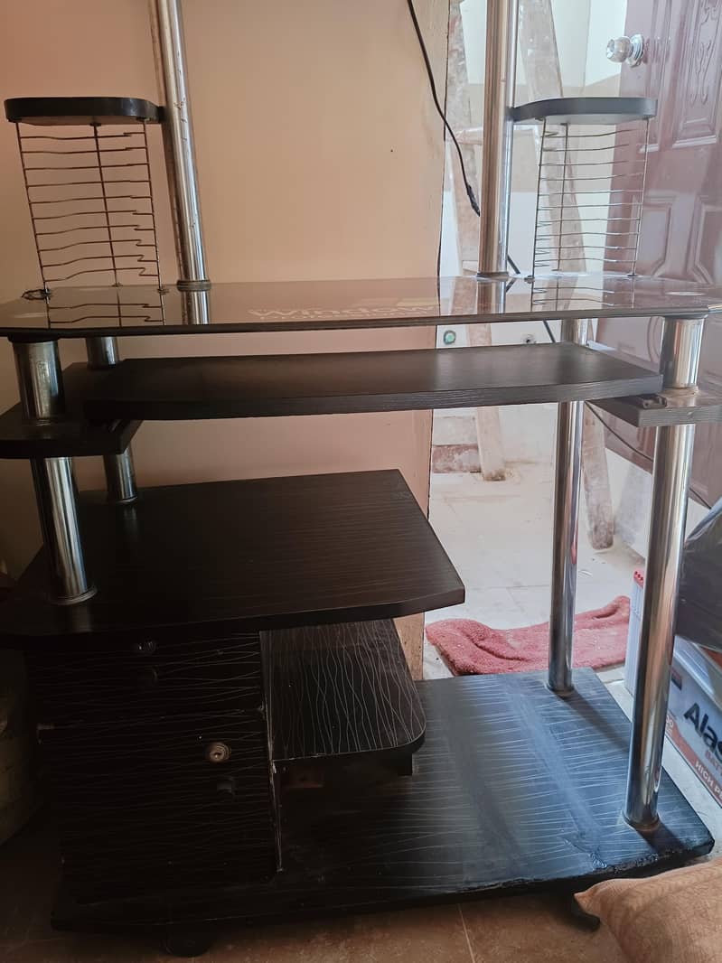 computer trolley 6