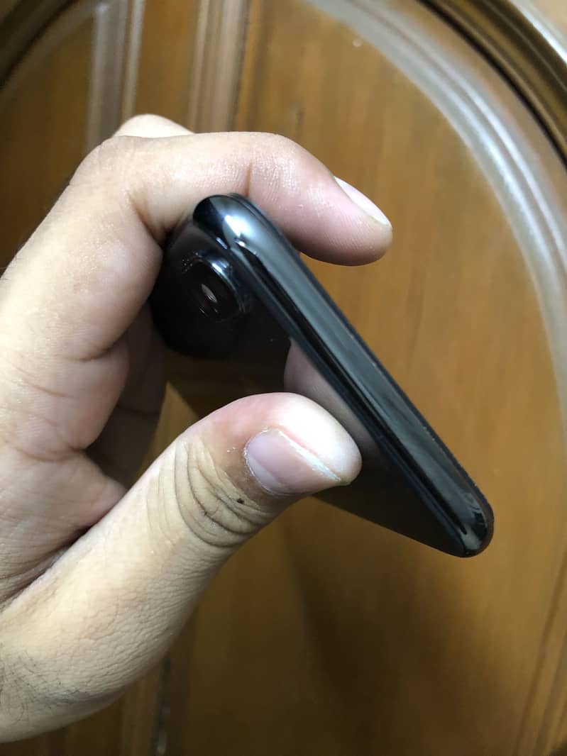 Apple iPhone X 2