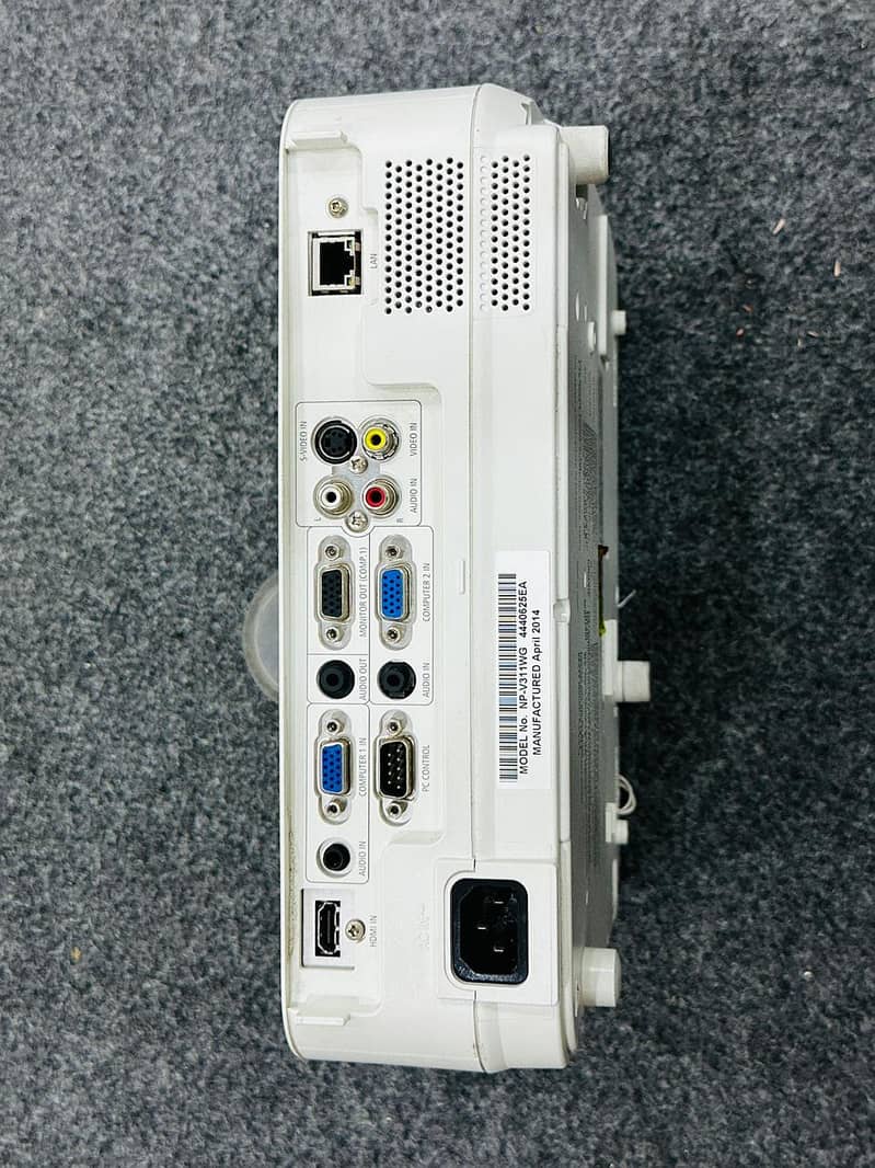 NEC Projector 6
