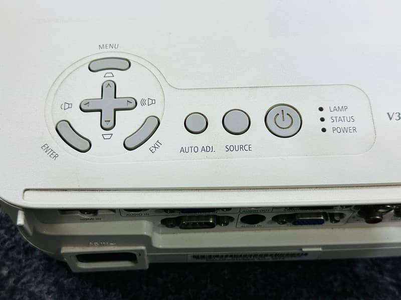 NEC Projector 7