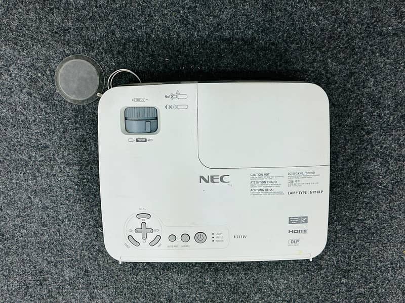 NEC Projector 8