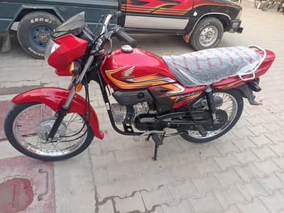 Honda 100 prider model 2023/24 brand new condition
