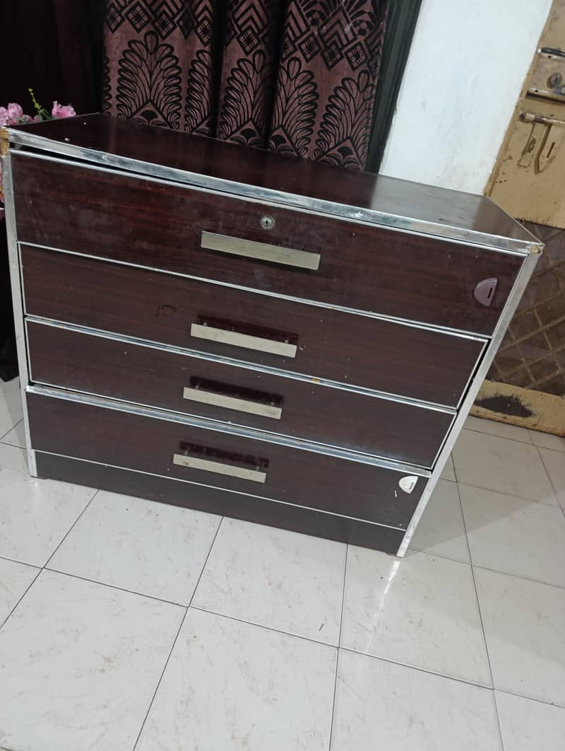 storage table, iron table 0