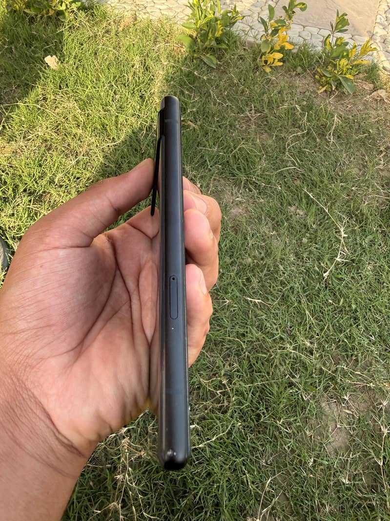 Google Pixel 6a 1