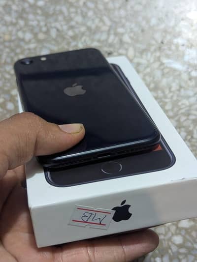 Apple iPhone SE 64 GB