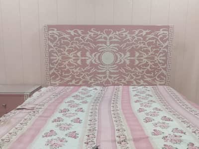 Premium Queen Size Bedroom Furniture Set for Sale.