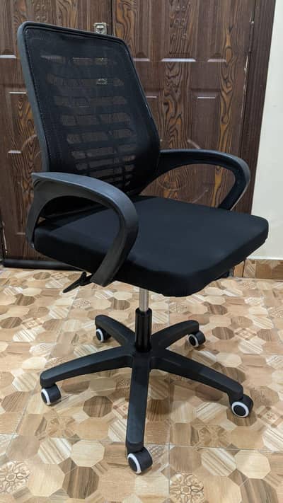 Office Computer Chair - Mesh Black & Adjustable Height