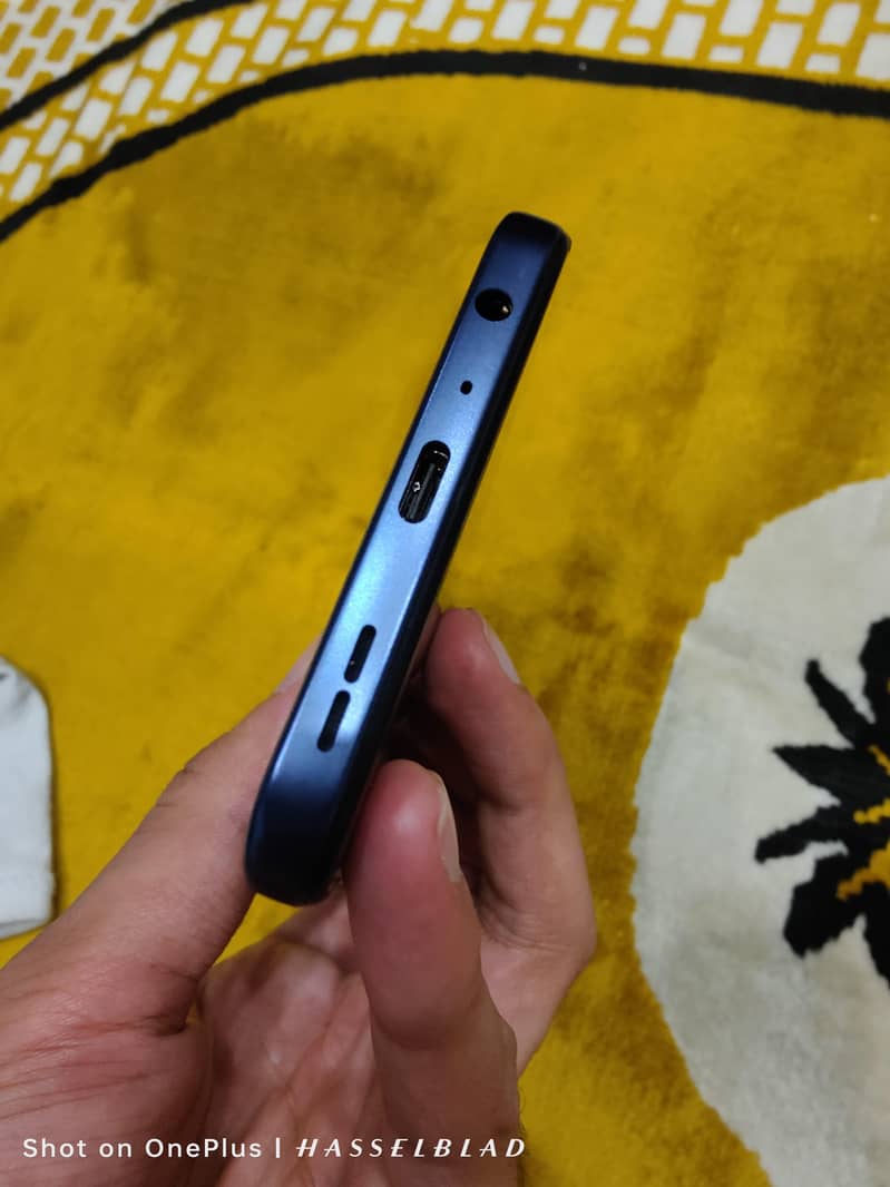 Nokia C310 8