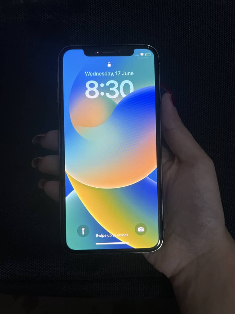 iPhone x 4