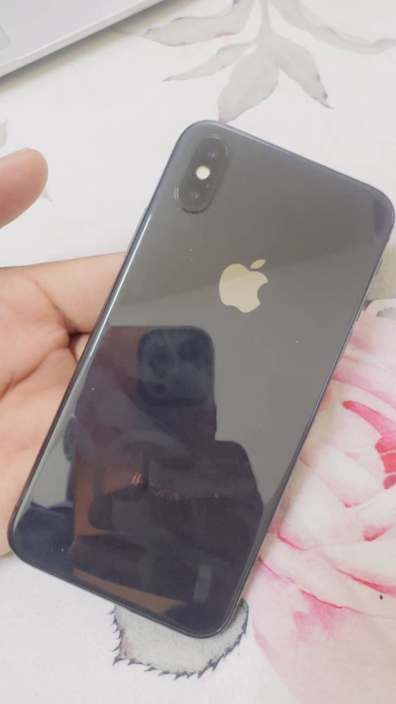Apple iPhone X 3