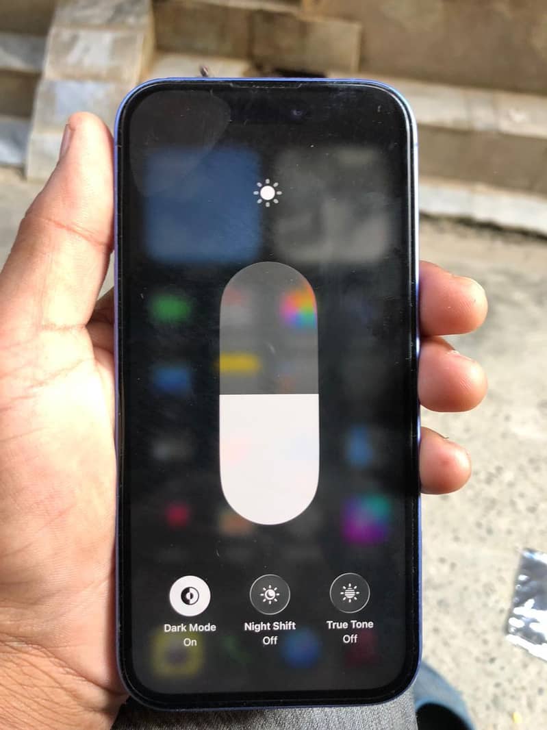 Apple iPhone 16 8