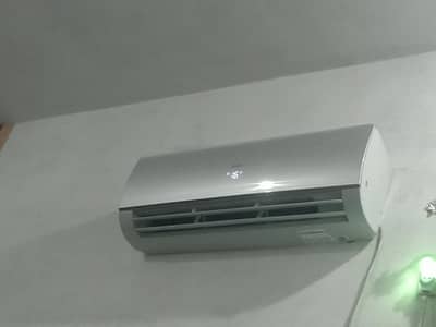 1.5 Ton Haier Inverter Air Conditioner