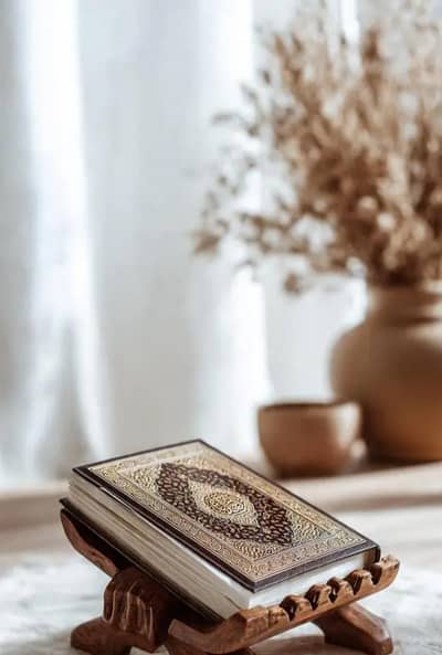 آن لائن قرآن پاک تجوید کے ساتھ پڑھایا جاتا ہے ۔