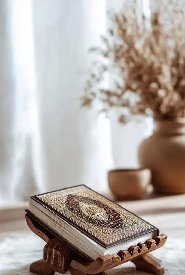 آن لائن قرآن پاک تجوید کے ساتھ پڑھایا جاتا ہے ۔ 0