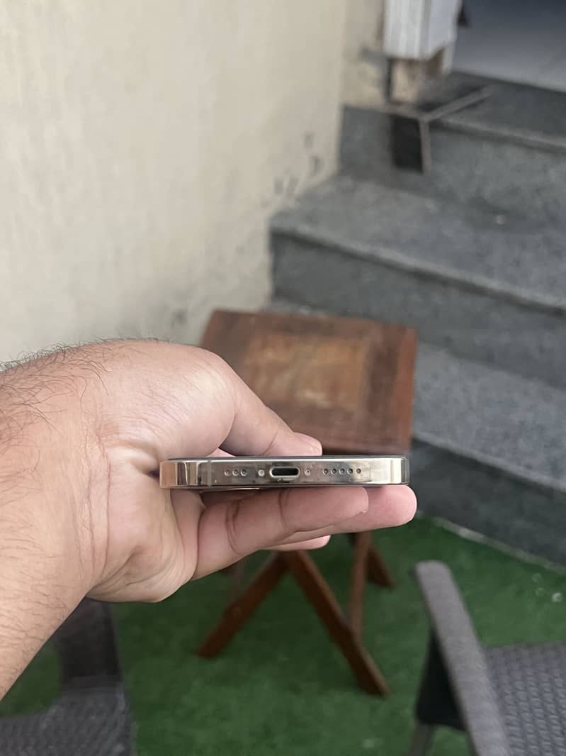iPhone 13 Pro Jv 2