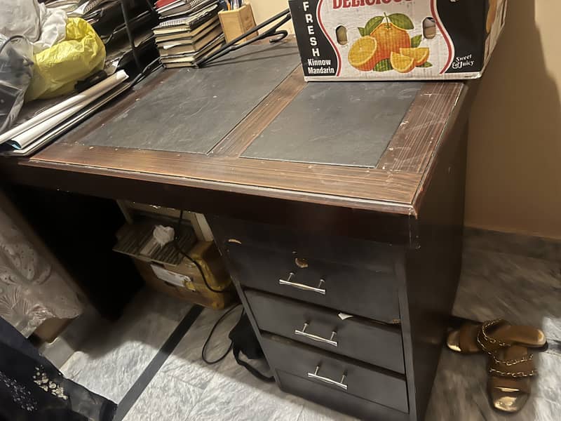 Office table 0