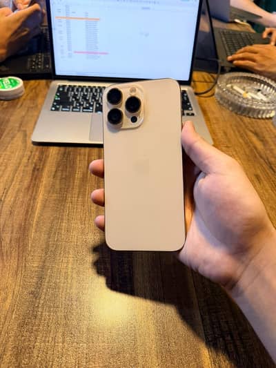 Apple iPhone 16 Pro Max desert