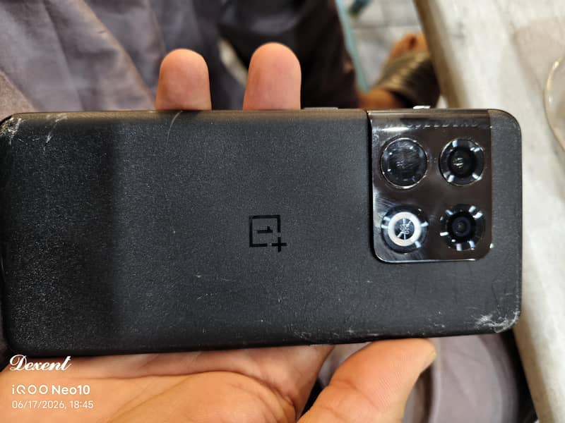 One Plus 10 Pro 1