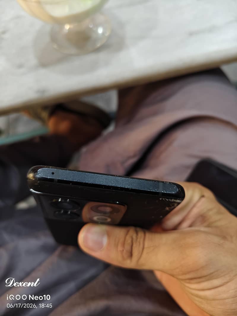 One Plus 10 Pro 7