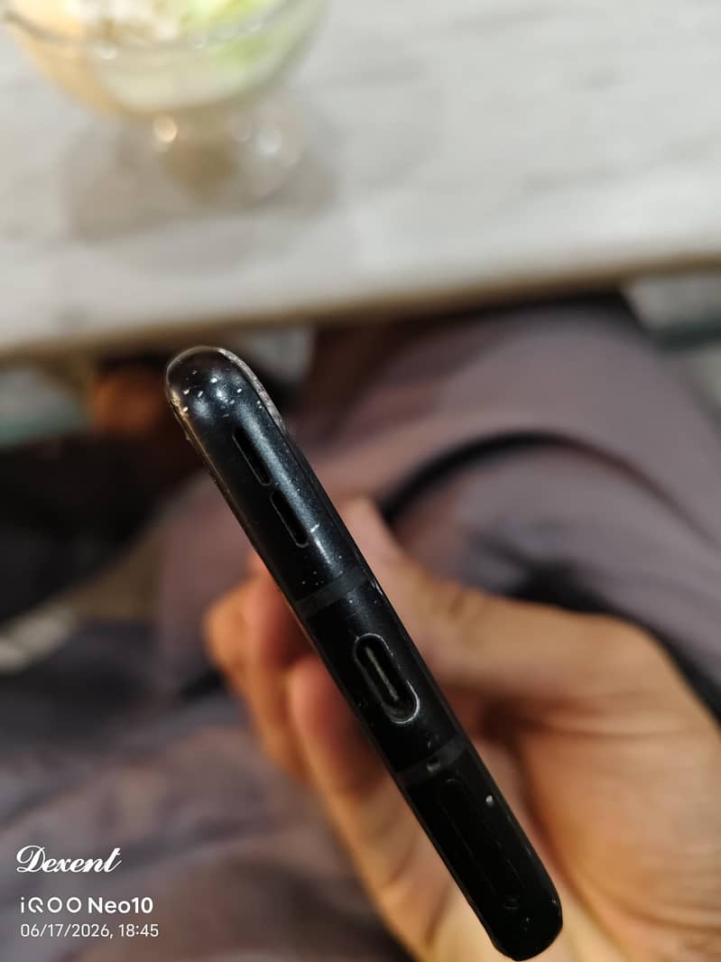 One Plus 10 Pro 8
