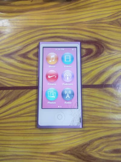 Apple iPod Nano Touch 7th Gen