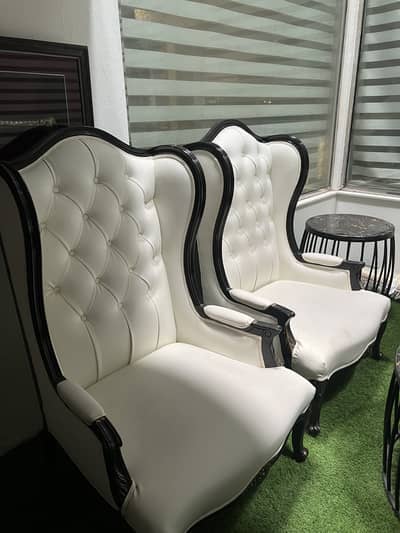 Bed room chairs