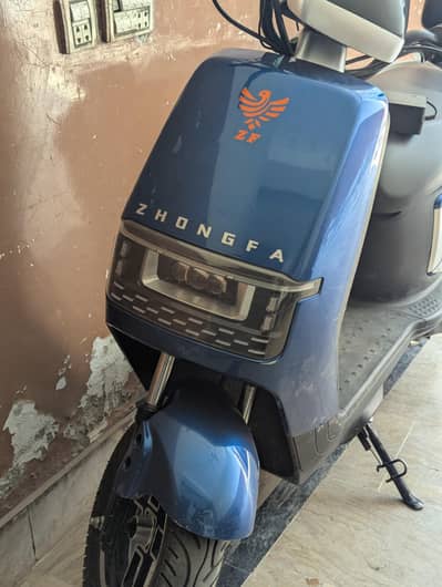 electric Scooty new condition