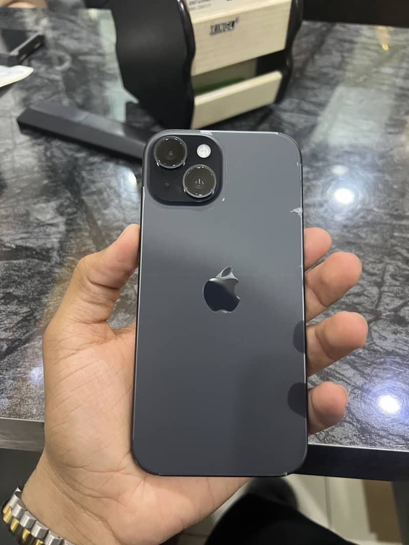 Apple iPhone 15 5