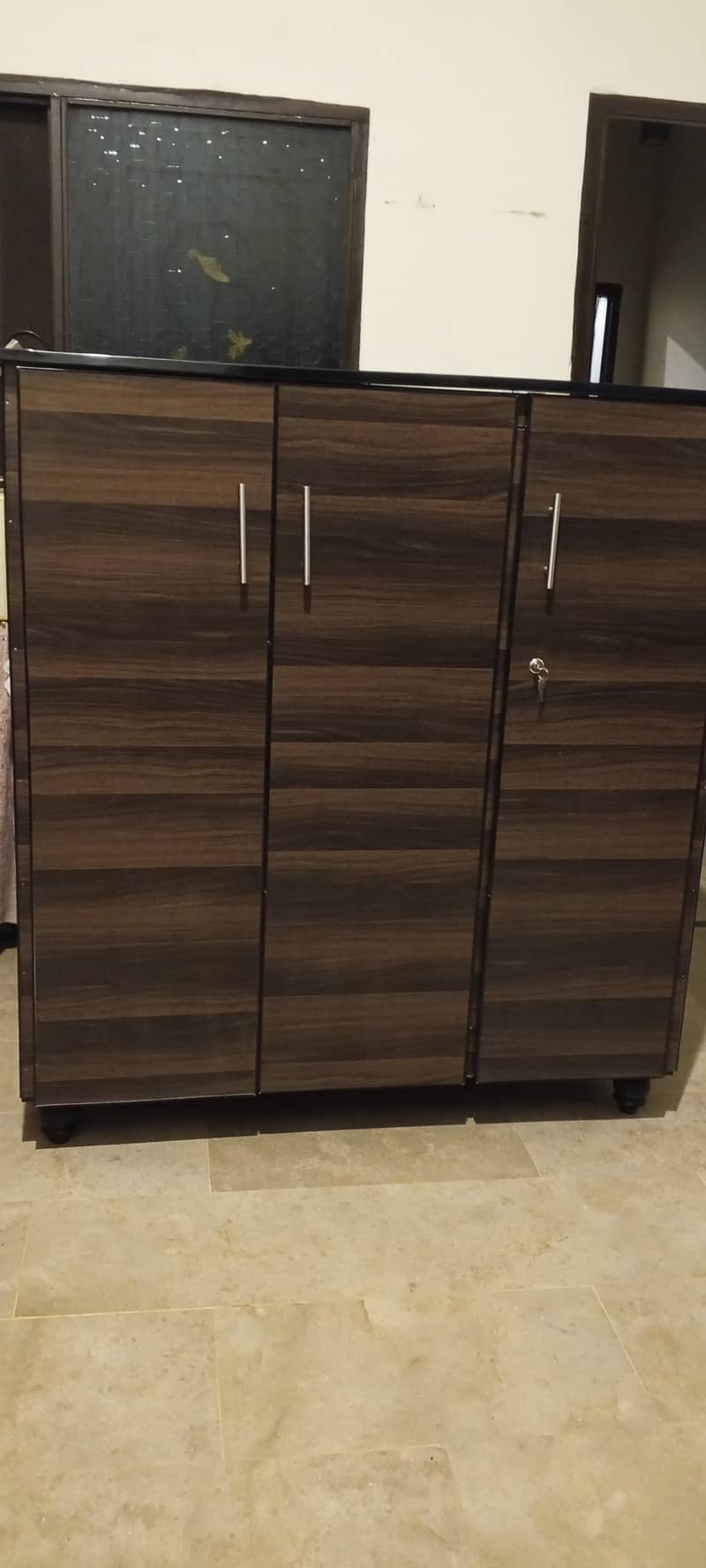 Wardrobe 0