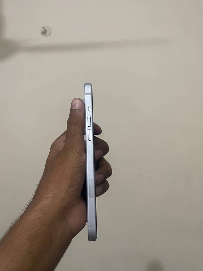 Apple iPhone 15 plus 2
