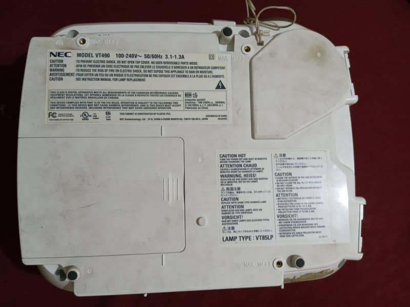 NEC Projector 3